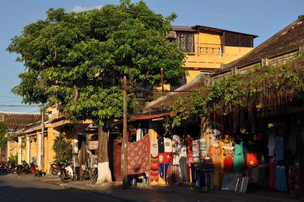 <i><b>Hoi An-018</b></i>